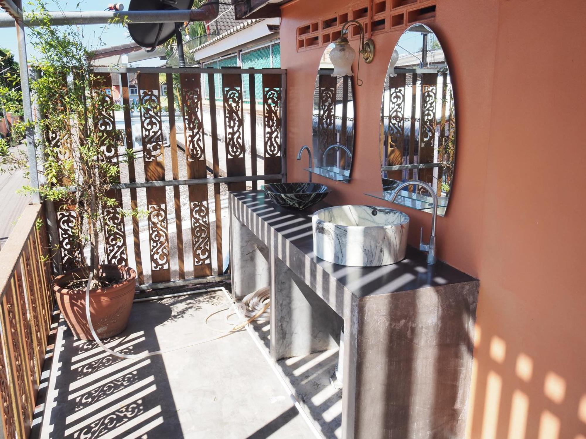 Hostel Punnpannsuk Trat Zewnętrze zdjęcie